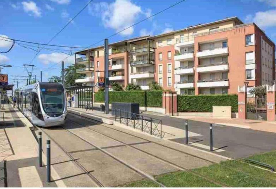 L Oasis Studio Proche Hopital Et Aeroport Piscine Parking &Netflix Toulouse Eksteriør billede